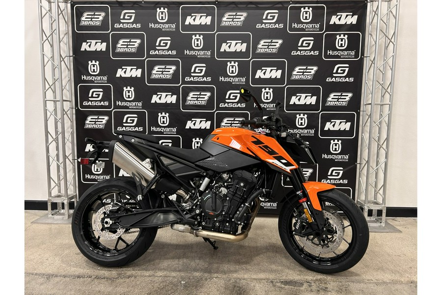 2027 790 Duke - KTM