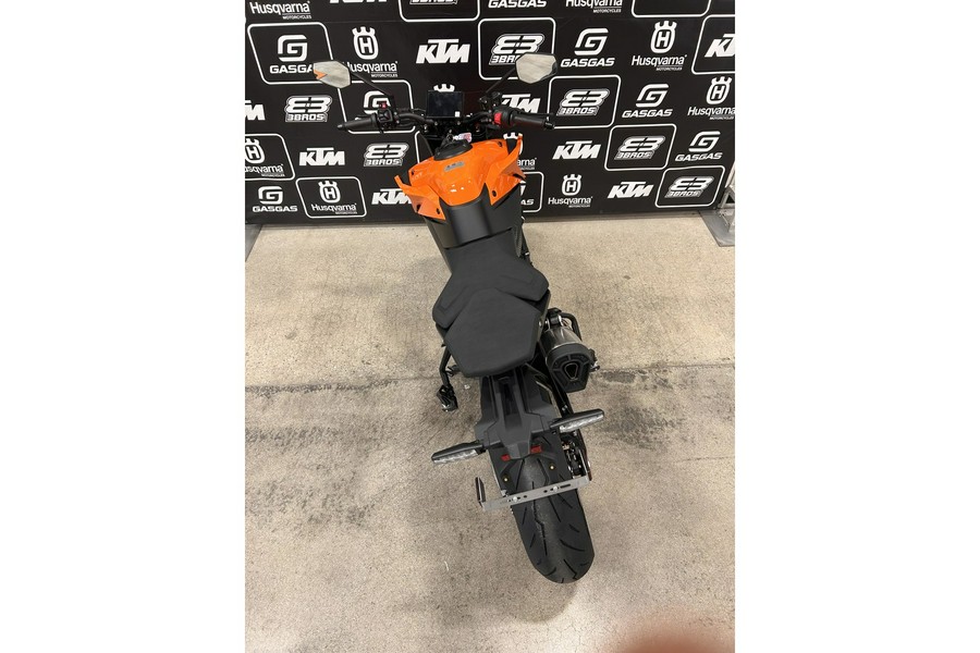 2027 790 Duke - KTM