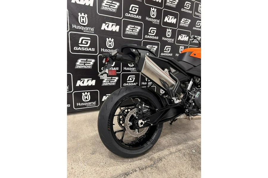 2027 790 Duke - KTM