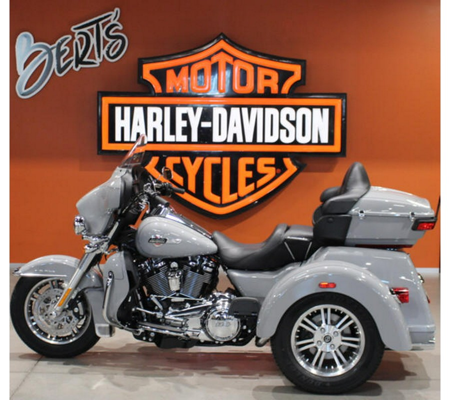 2024 Harley-Davidson® FLHTCUTG - Tri Glide® Ultra