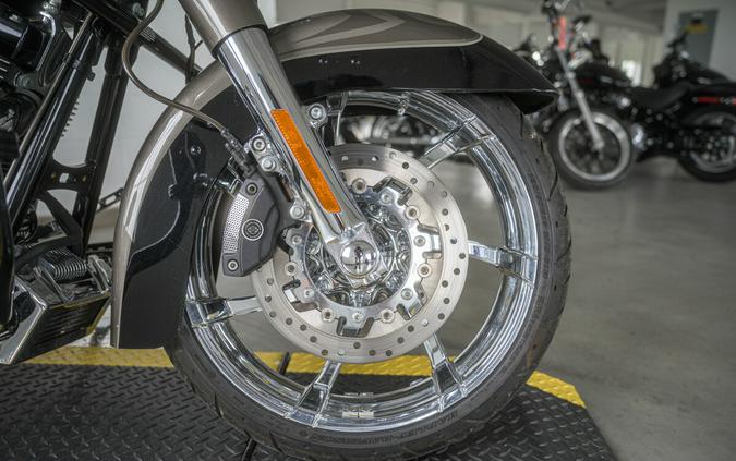 2014 Harley-Davidson CVO Road King FLHRSE5