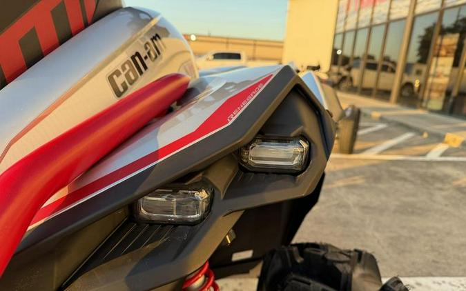 2026 Can-Am® Renegade X mr 1000 R Hyper Silver & Legion Red