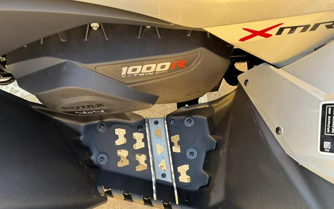 2026 Can-Am® Renegade X mr 1000 R Hyper Silver & Legion Red