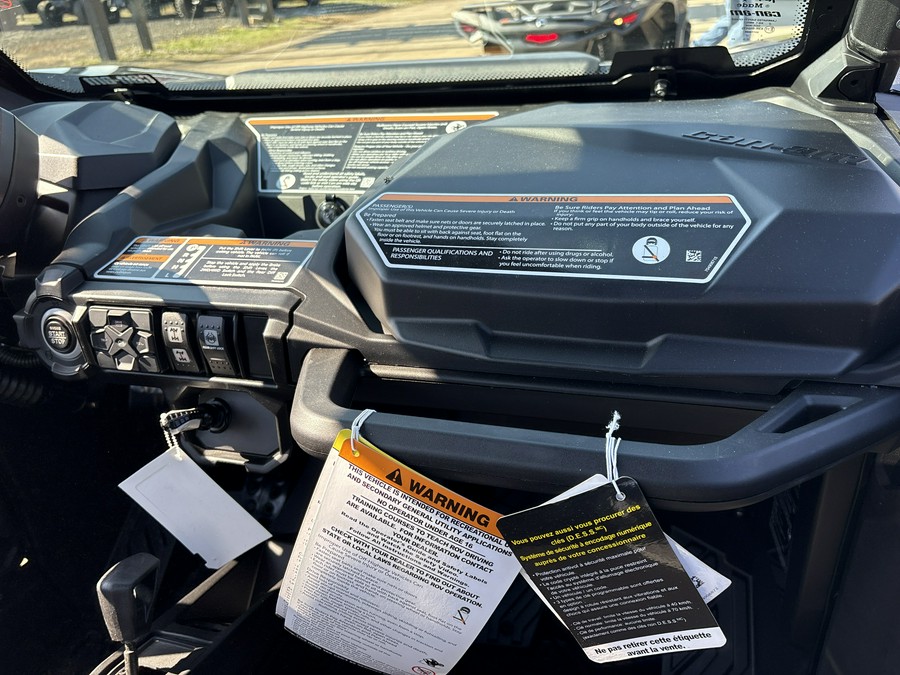 2026 Can-Am Commander XT 700