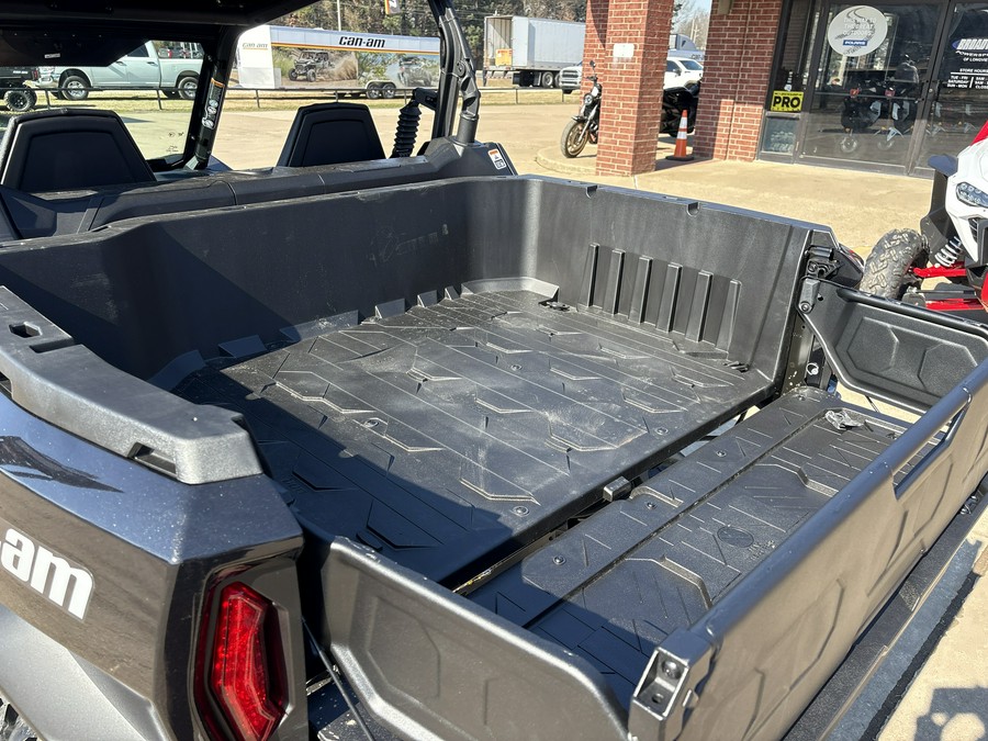 2026 Can-Am Commander XT 700