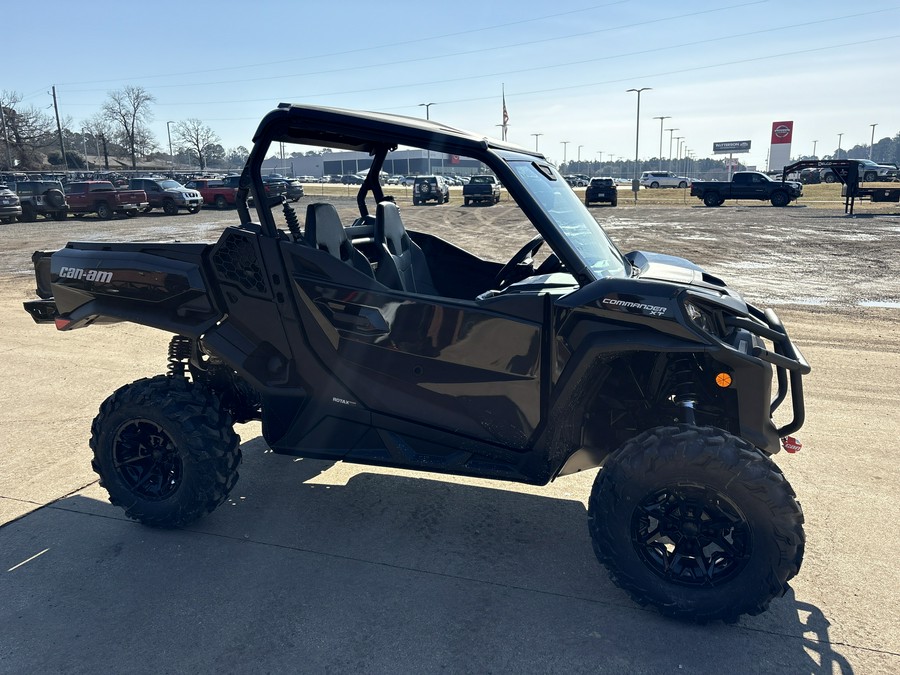 2026 Can-Am Commander XT 700