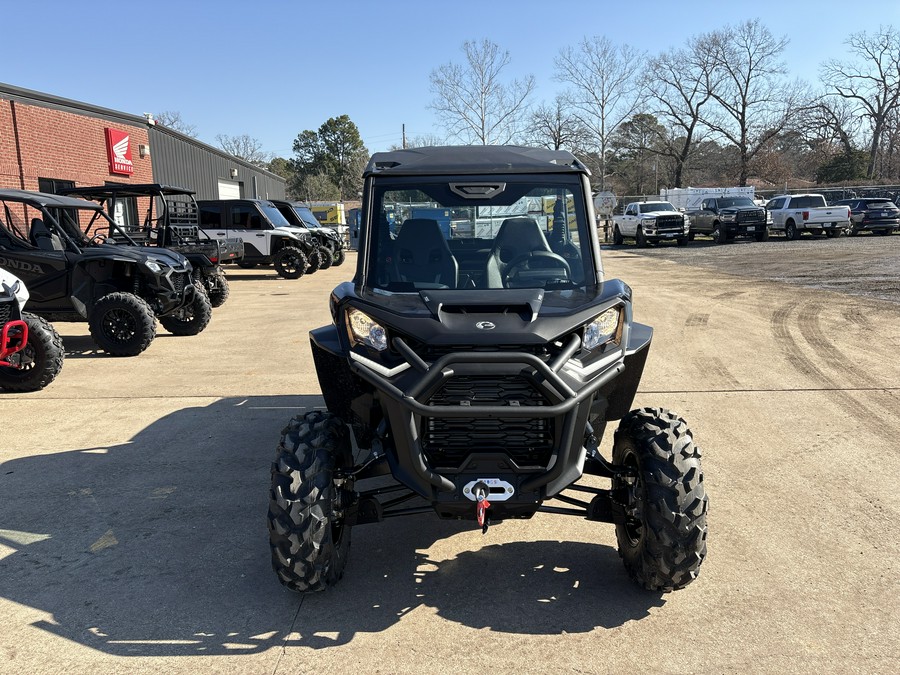 2026 Can-Am Commander XT 700