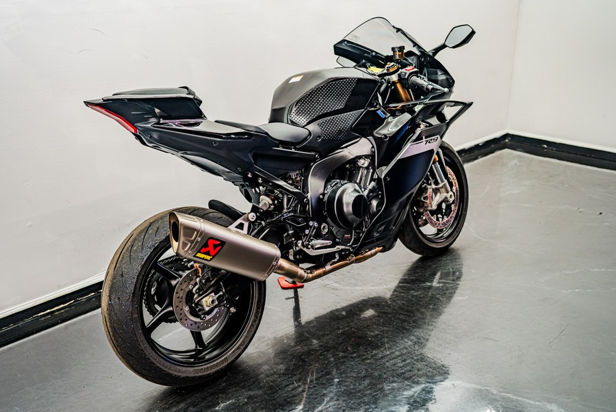 2025 Yamaha Motor Corp., USA YZF-R9