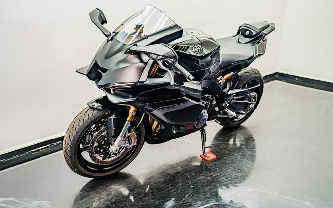 2025 Yamaha Motor Corp., USA YZF-R9