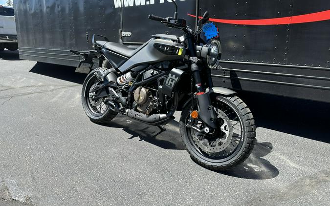 2024 Husqvarna Motorcycles Svartpilen 401