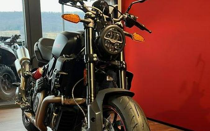 2022 Indian Motorcycle® FTR Black Smoke