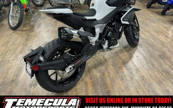 2024 CFMOTO NK 800