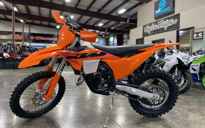 2025 KTM XC 125