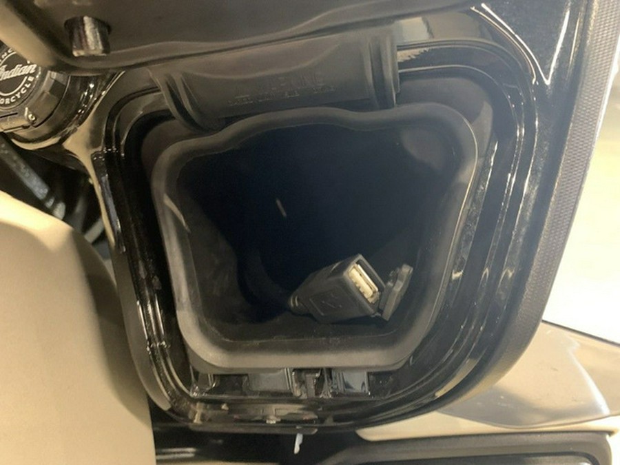 2023 Indian Pursuit Dark Horse with Premium Package Silver Qua