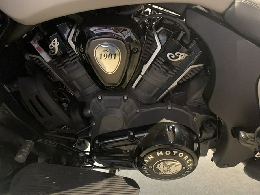 2023 Indian Pursuit Dark Horse with Premium Package Silver Qua