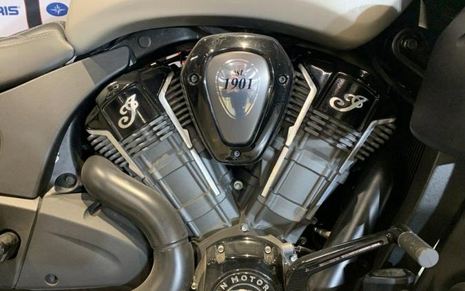 2023 Indian Pursuit Dark Horse with Premium Package Silver Qua