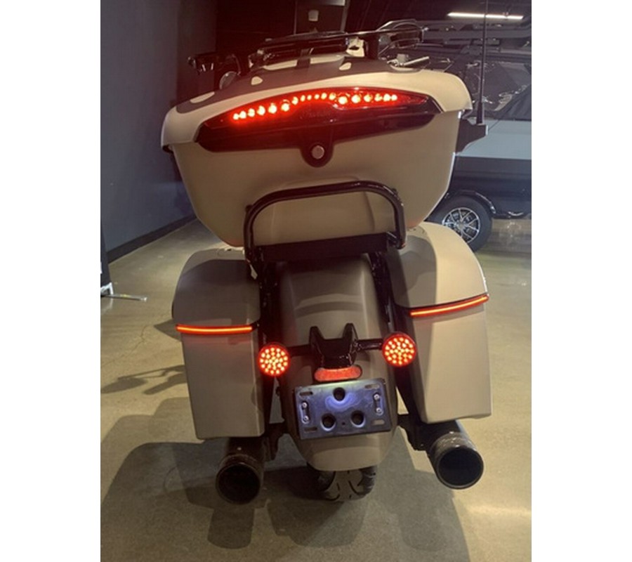 2023 Indian Pursuit Dark Horse with Premium Package Silver Qua