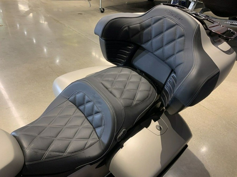 2023 Indian Pursuit Dark Horse with Premium Package Silver Qua