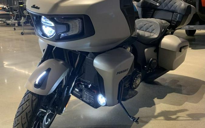 2023 Indian Pursuit Dark Horse with Premium Package Silver Qua