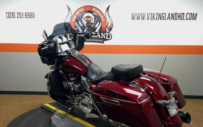 2017 Harley-Davidson® FLHXS - Street Glide® Special
