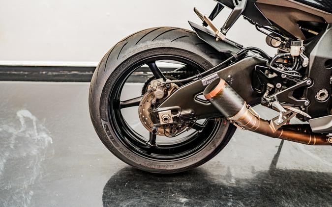 2016 Yamaha Motor Corp., USA YZF-R1S