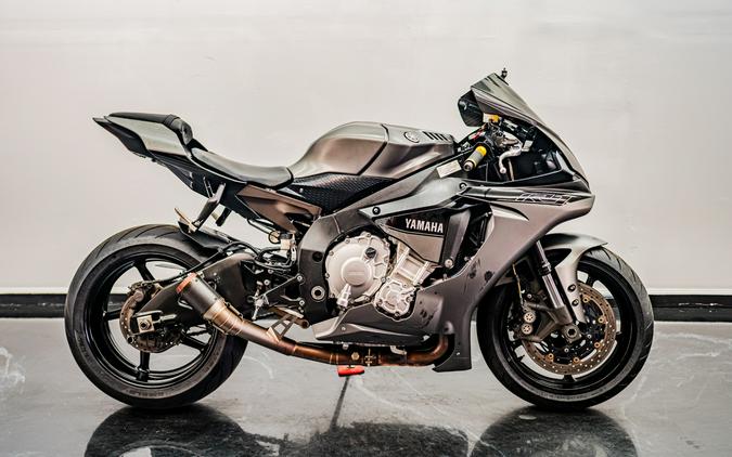 2016 Yamaha Motor Corp., USA YZF-R1S
