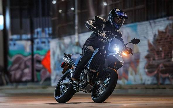 2026 Suzuki DR-Z4SM