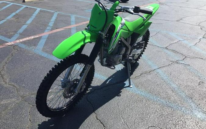 2027 Kawasaki KLX®140R F