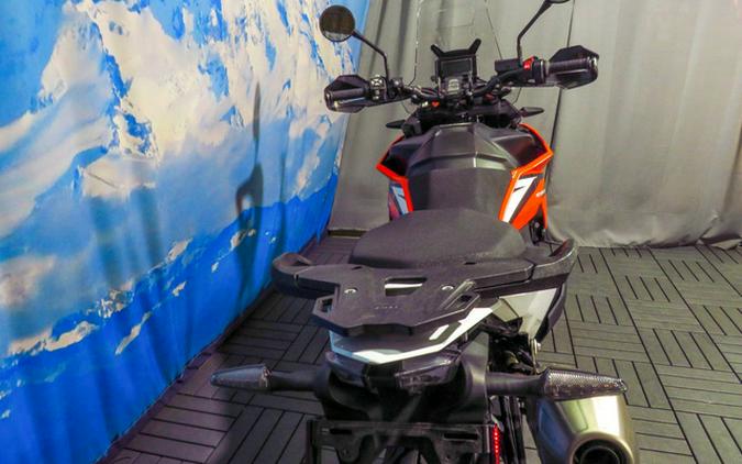 2023 KTM Adventure 890