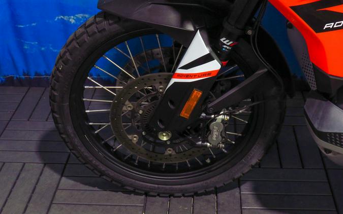 2023 KTM Adventure 890