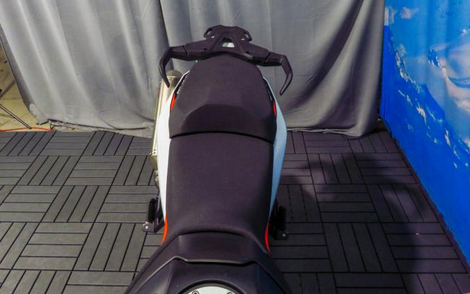 2023 KTM Adventure 890