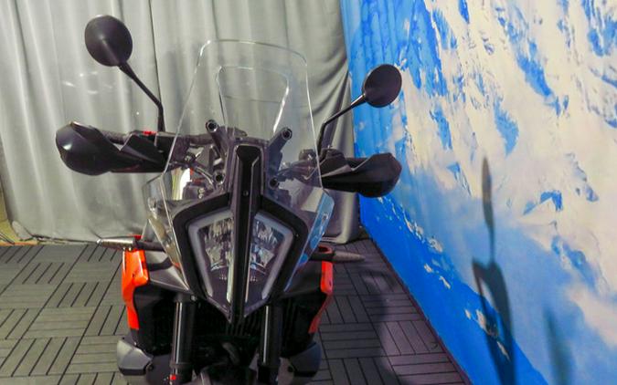 2023 KTM Adventure 890