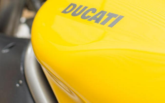 2001 Ducati 748