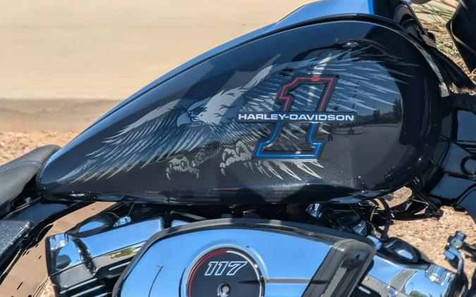 2026 Harley-Davidson® Street Glide® Midnight Ember Chrome Trim