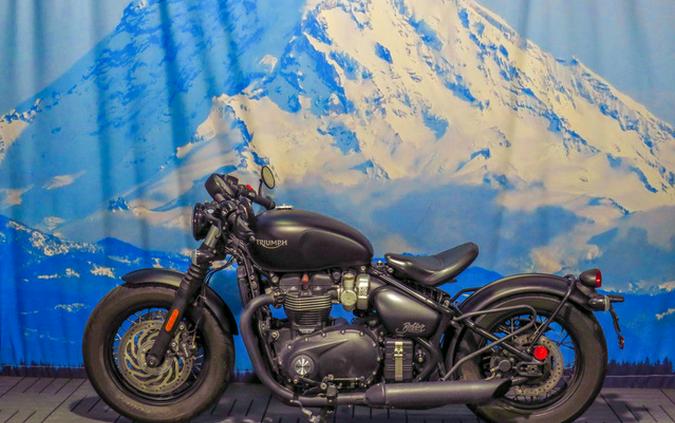 2019 Triumph Bonneville Bobber Black Matt Jet Black