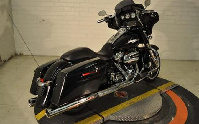 2017 Harley-Davidson Street Glide® Special