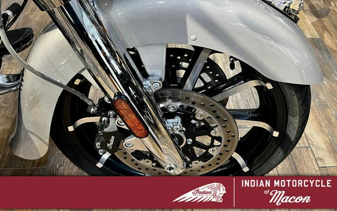 2022 Indian Motorcycle® Chieftain® Limited Silver Quartz Metallic