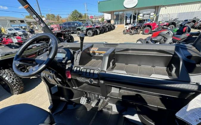 2025 Can-Am Defender DPS HD9 Compass Green