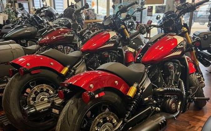 2025 Indian Motorcycle® 101 Scout® Sunset Red Metallic with Graphics