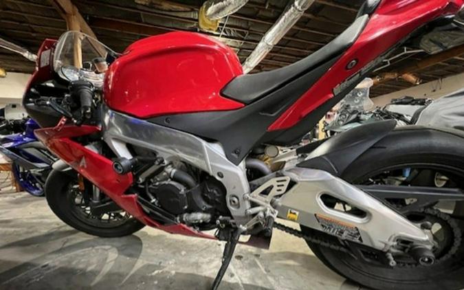 2015 Aprilia RSV4 R