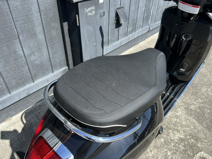 2027 Vespa Primavera 150