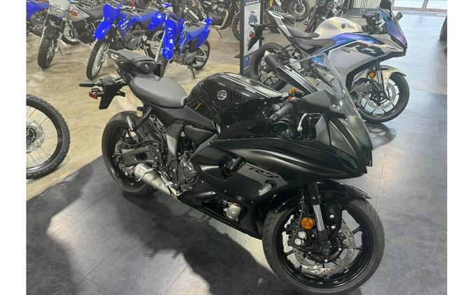 2025 Yamaha YZF-R7