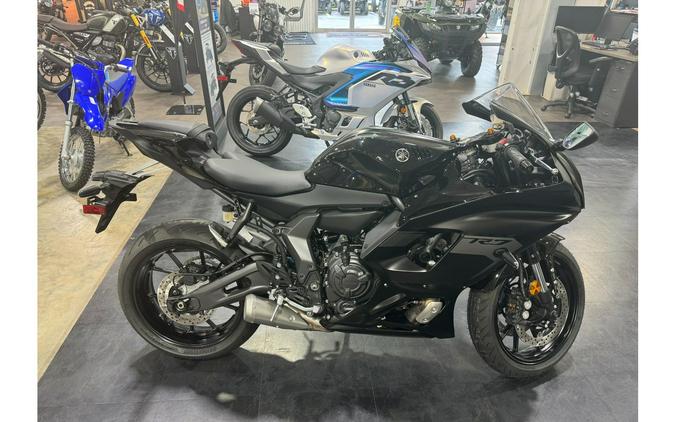 2025 Yamaha YZF-R7