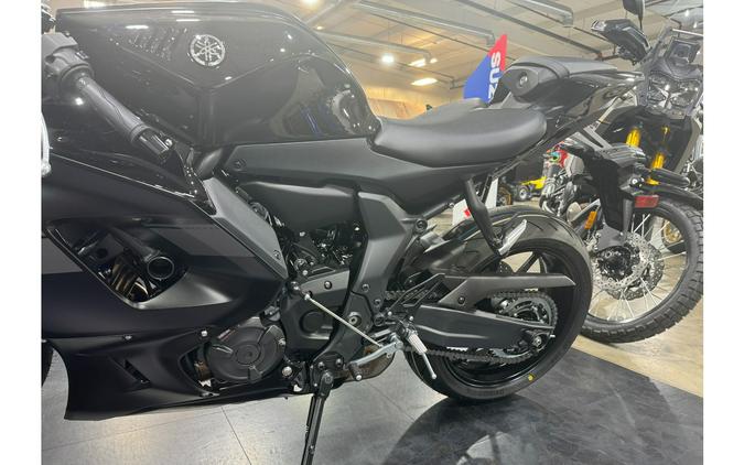 2025 Yamaha YZF-R7