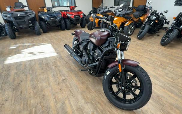 2026 Indian Scout Bobber Maroon Metallic Smoke