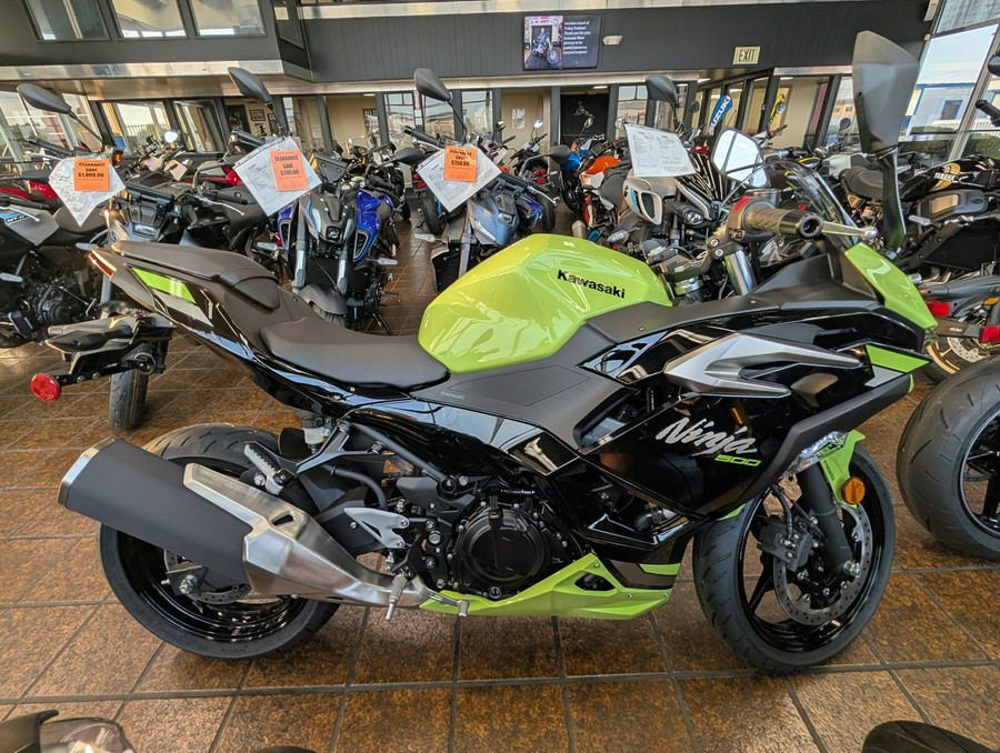 2026 Kawasaki NINJA 500 ABS Metallic Yellowish Green/Ebony - A78779