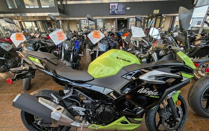 2026 Kawasaki NINJA 500 ABS Metallic Yellowish Green/Ebony - A78779