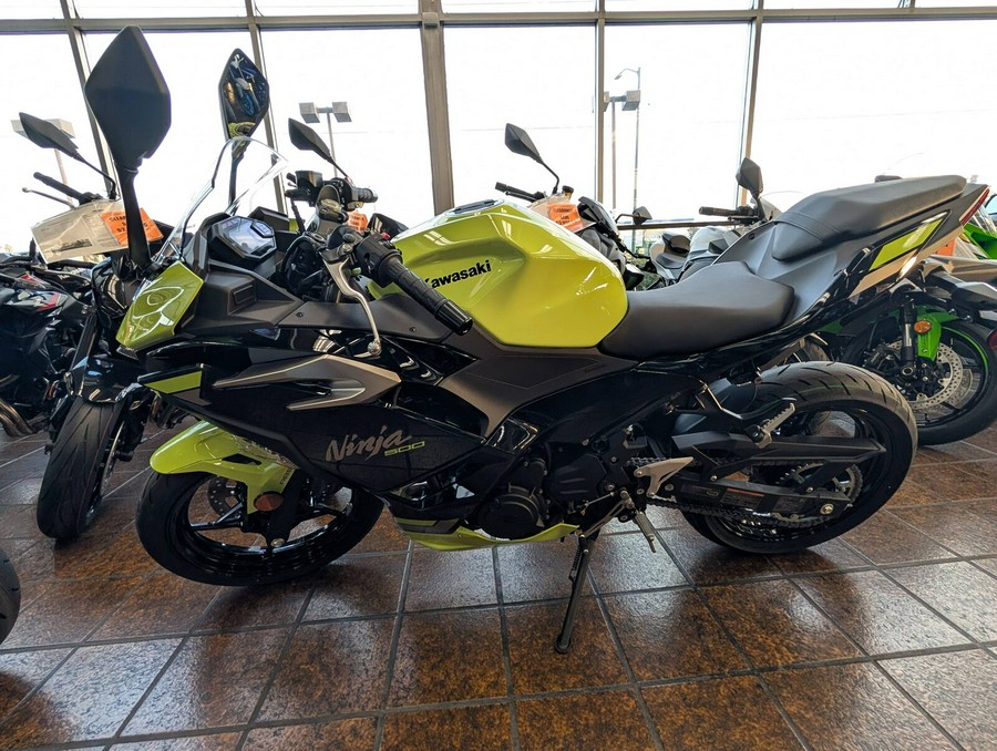 2026 Kawasaki NINJA 500 ABS Metallic Yellowish Green/Ebony - A78779