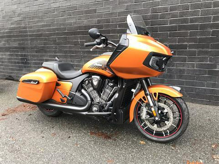 2023 Indian Motorcycle Challenger® Dark Horse® Icon