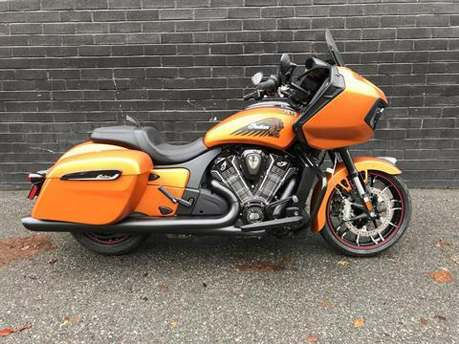 2023 Indian Motorcycle Challenger® Dark Horse® Icon